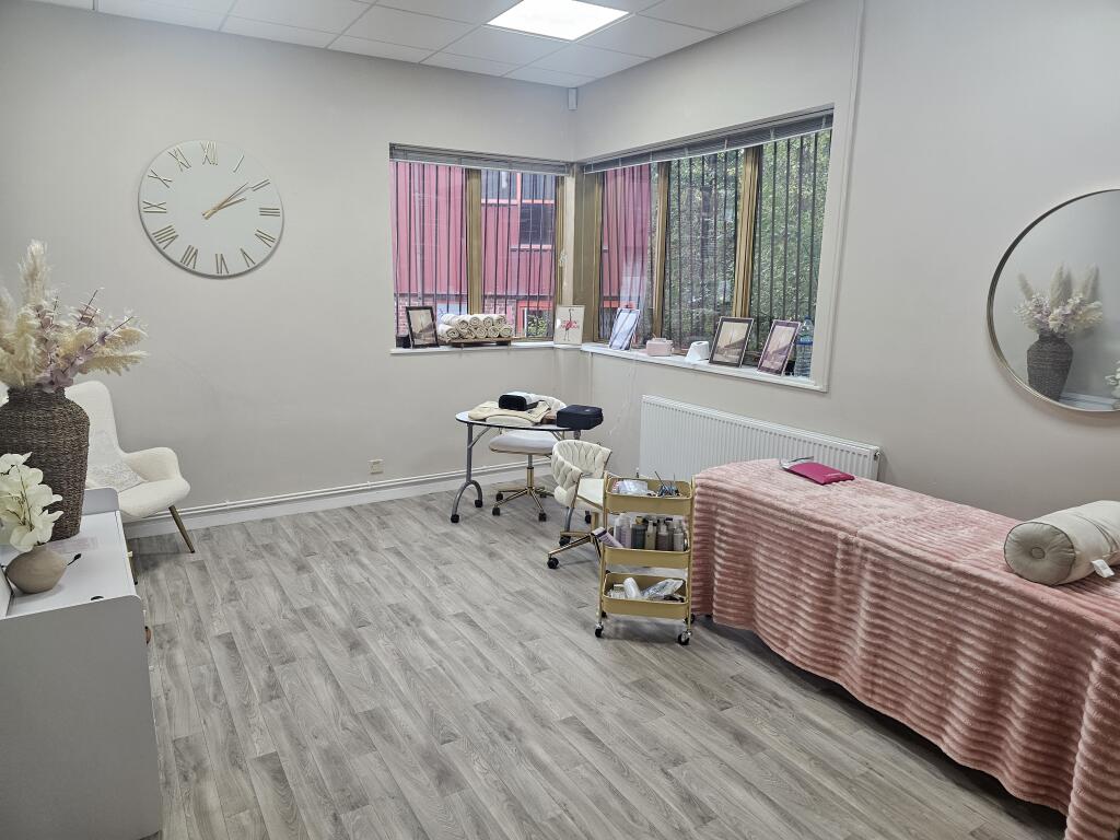 Beauty room