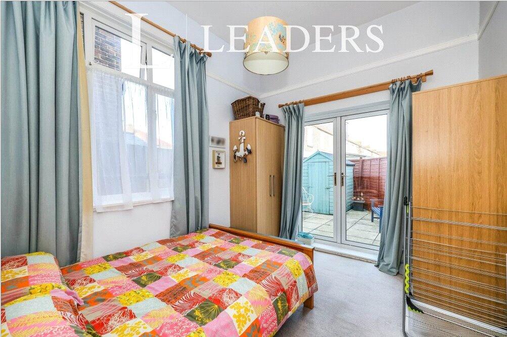 Apartment in Portsmouth, Copnor - View 3