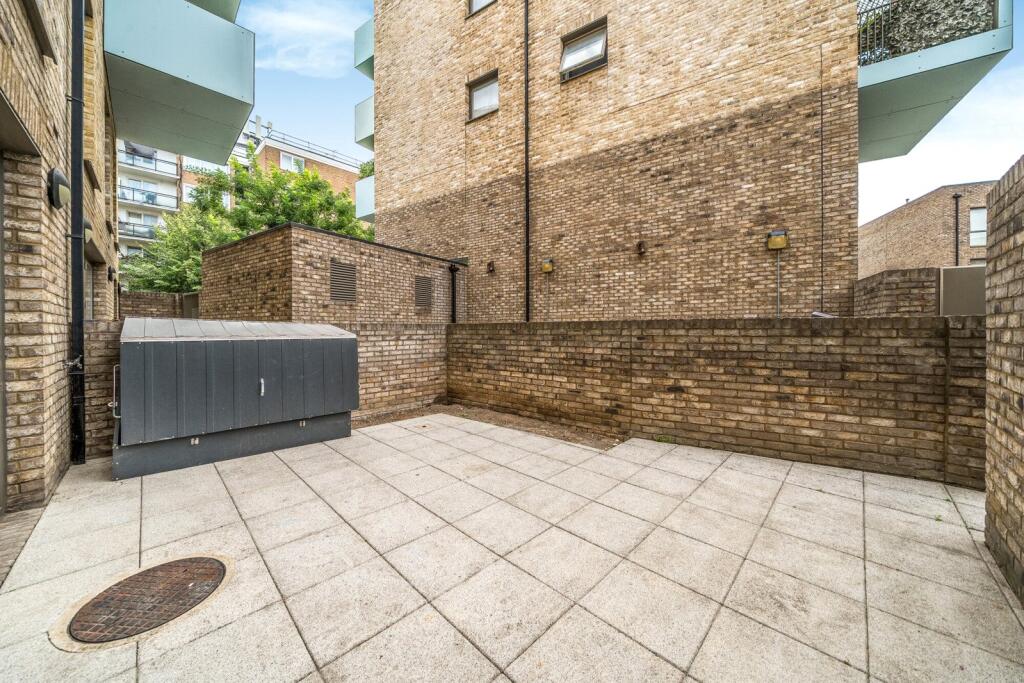 Apartment in London - View 4