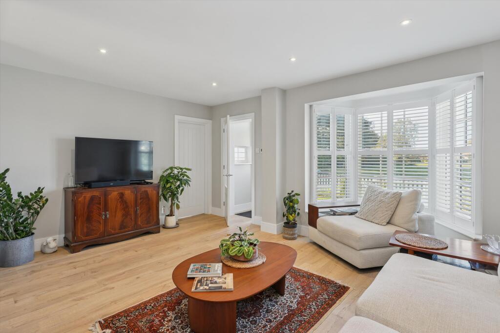 West End Lane, Esher, Surrey, KT10 – pohled 5