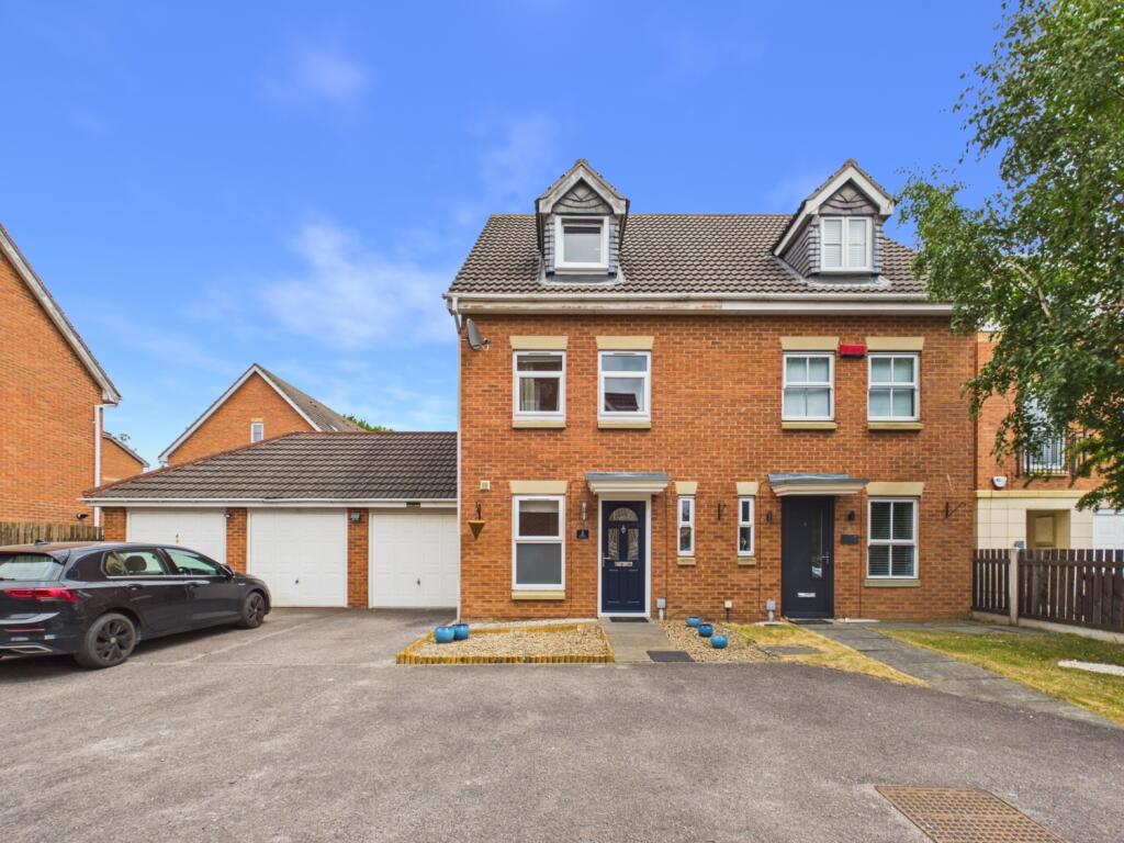 Main image of property: Heddle Rise, Wakefield, West Yorkshire, WF2
