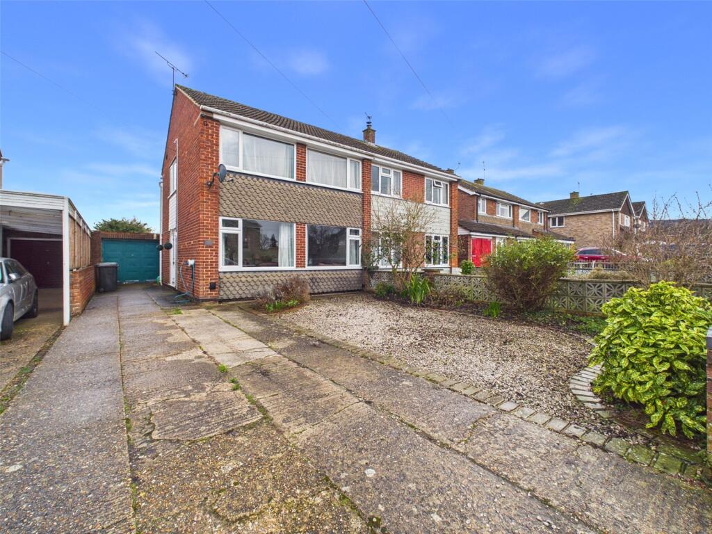 Main image of property: Cherry Tree Road, Chinnor, Oxfordshire, OX39