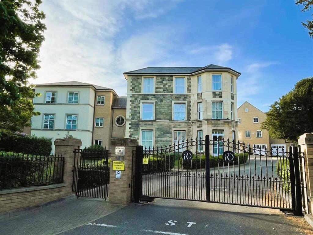 Main image of property: The Grove, Isleworth