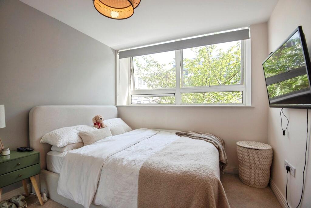 Apartment in Stevenage - More