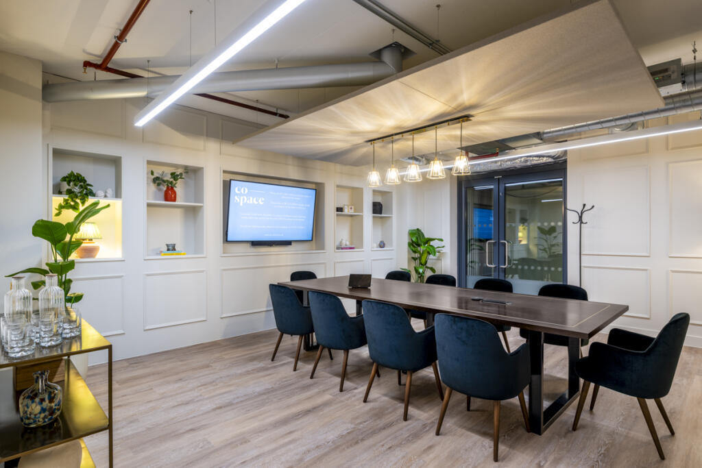 12 Person Boardroom