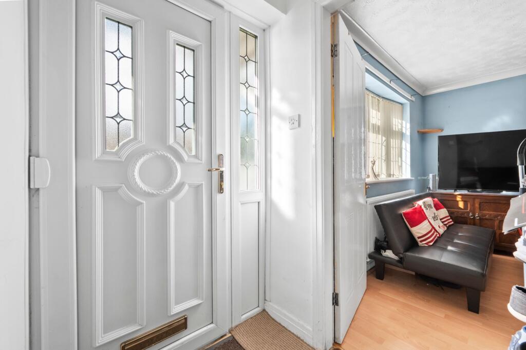 House in Warrington, Fearnhead, Poulton-with-Fearnhead - More