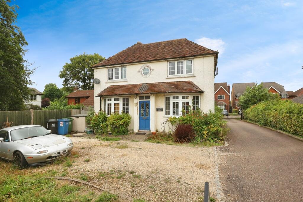 Main image of property: Wycombe Road, Stokenchurch, High Wycombe, HP14