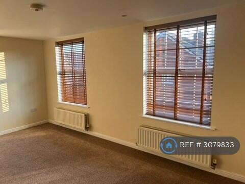 Apartment in Redhill - View 3