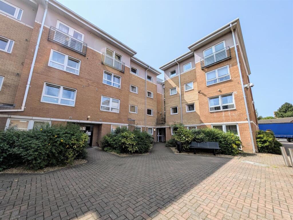 Main image of property: The Sidings, Crown Street