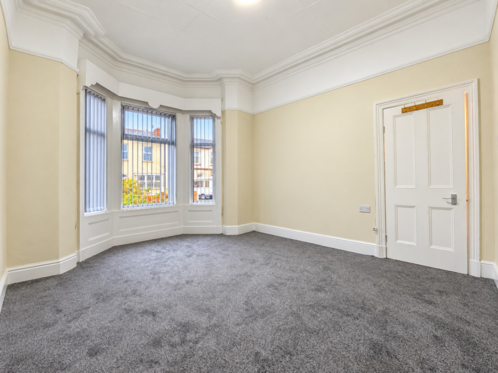 Apartment in Sefton, Liverpool City Region - More