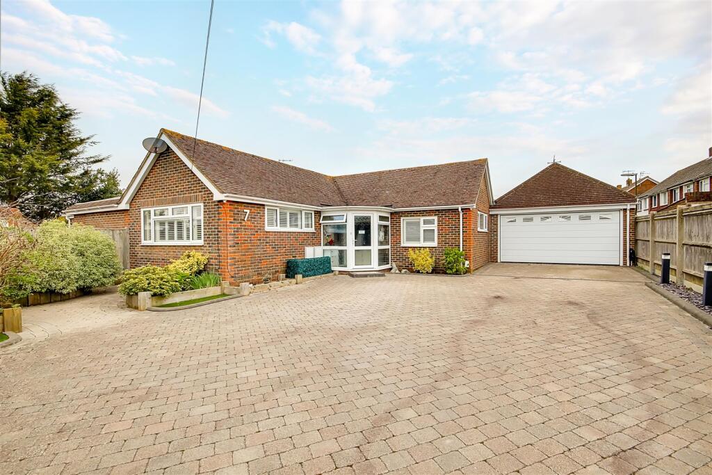 Main image of property: Edwin Close, Sompting, Lancing, West Sussex, BN15 9UU