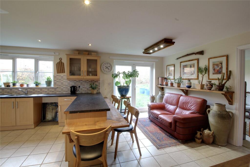 Langdon Close, Consett, Durham, DH8 photo 5