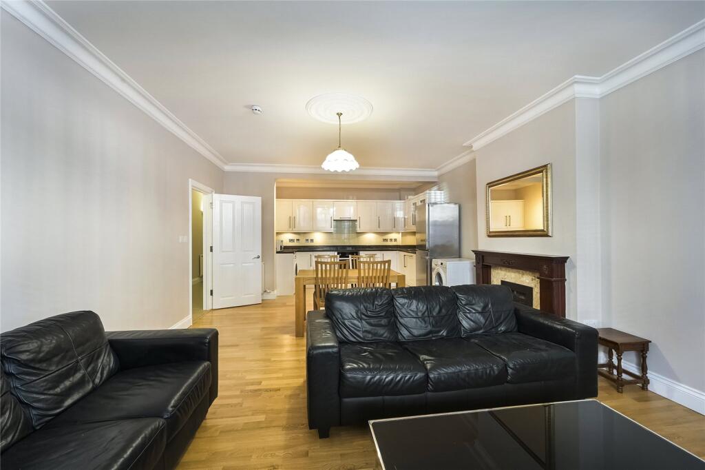 Apartment in London - View 3
