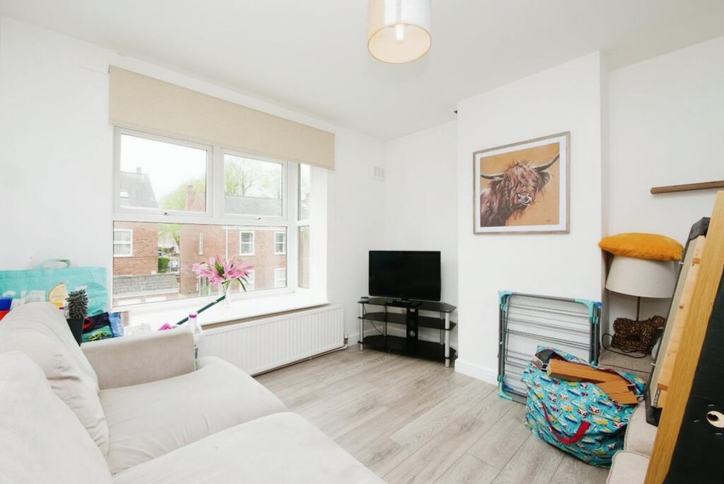 Apartment in York - View 2