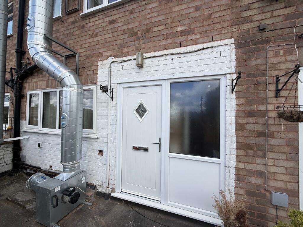 Apartment in Sutton Coldfield, Streetly - More
