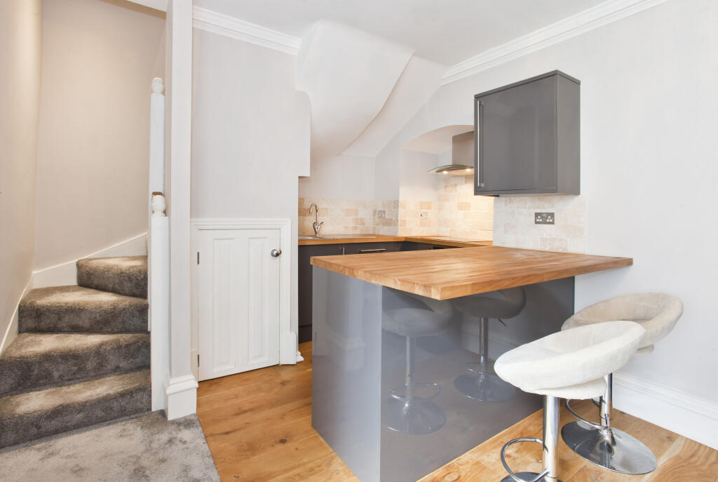 Apartment in York - View 2