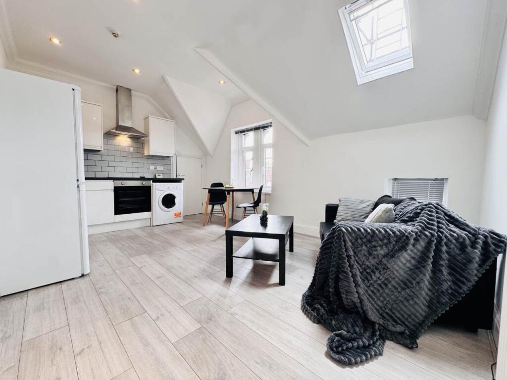 Main image of property: Claude Road, Roath, Cardiff