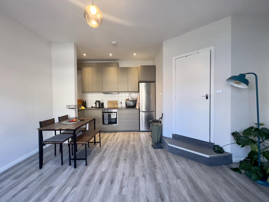 Main image of property: 37 Catford Hill, London SE6 4NU