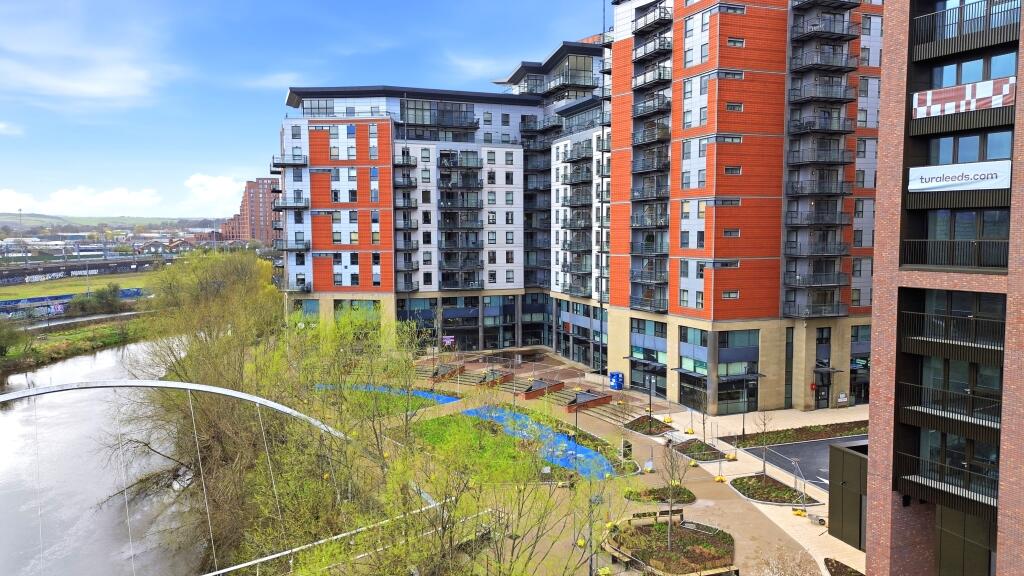 Main image of property: Whitehall Waterfront, 2 Riverside Way, LS1