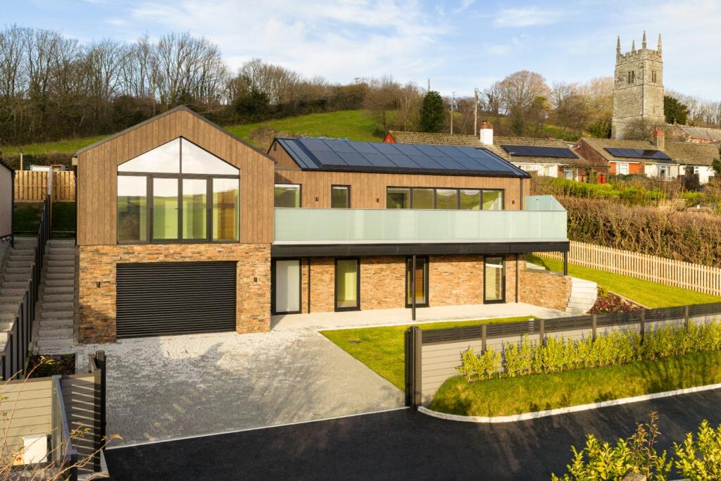 Main image of property: Fern Lea House, Goodleigh