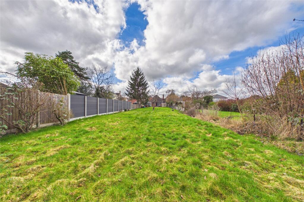 Holly Road, Farnborough, Hampshire, GU14 - View 2