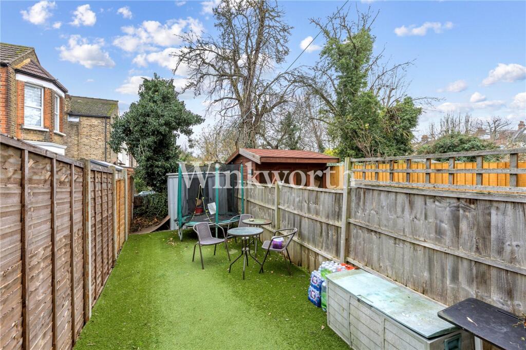 Avondale Road, London, N13 photo 4