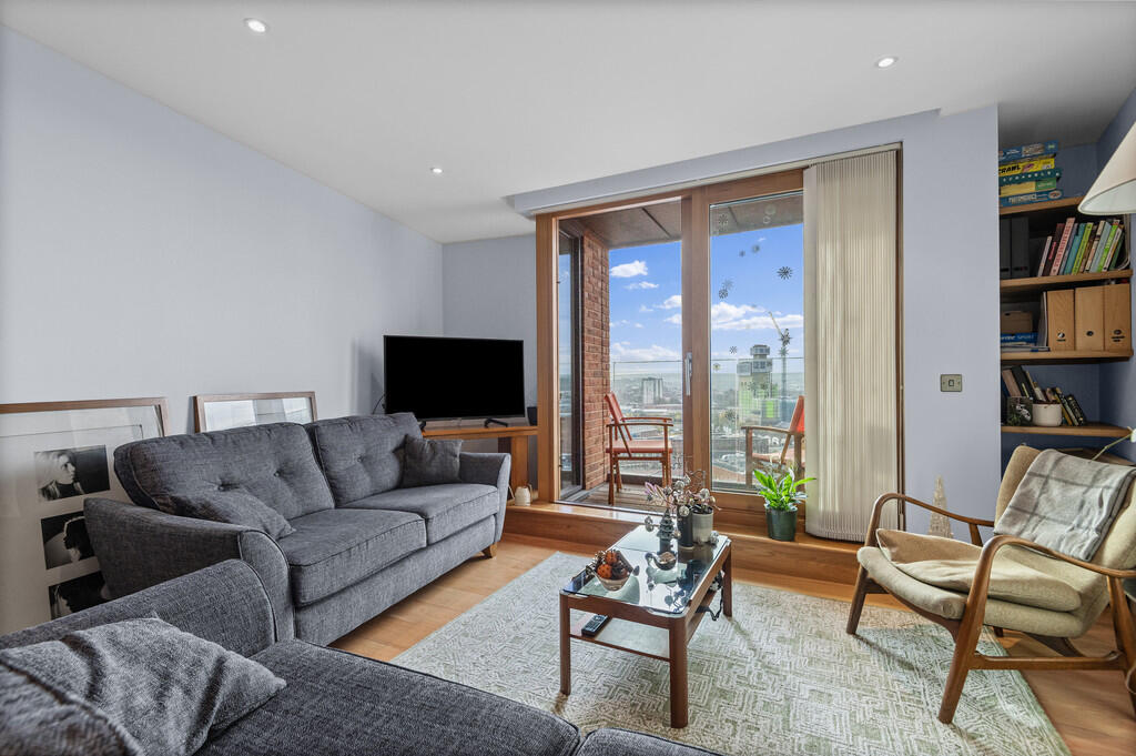 Apartment in Leeds, West Yorkshire - View 4
