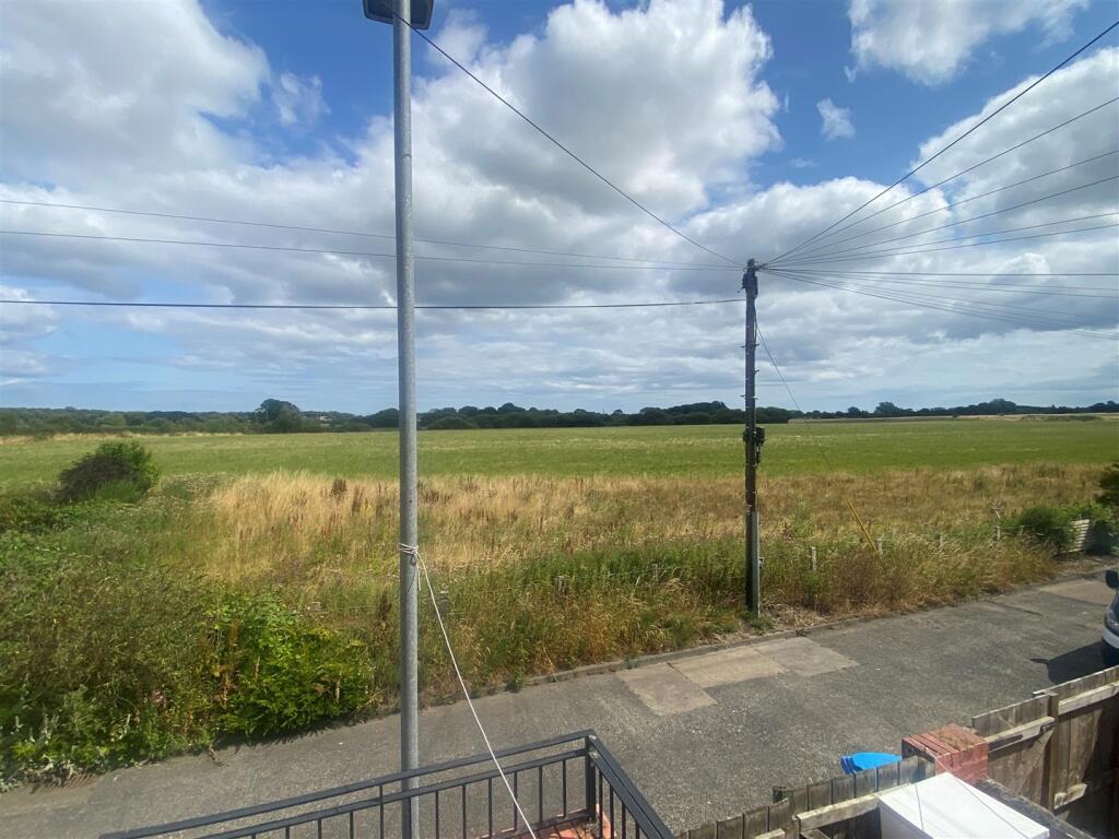 Apartment in Newcastle upon Tyne - View 2
