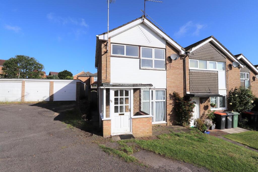 Main image of property: Bideford Green, Linslade