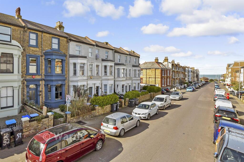 House in Thanet, Cliftonville West, Cliftonville - View 2