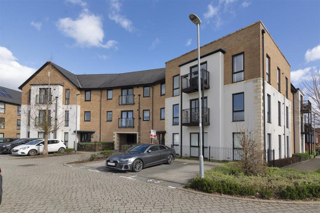 Main image of property: Wills Crescent, Leybourne, West Malling