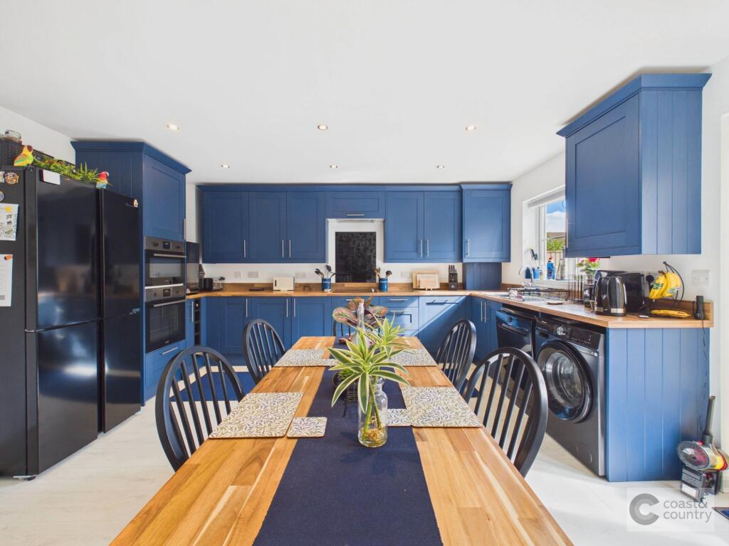 House in Torquay - More
