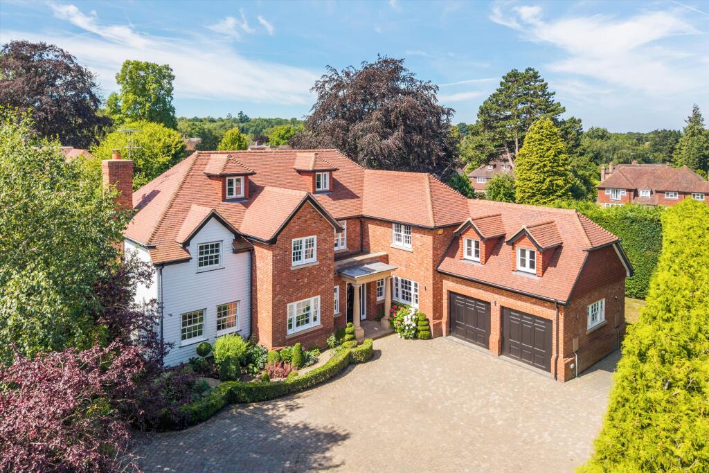 Main image of property: Oak Avenue, Sevenoaks, Kent, TN13