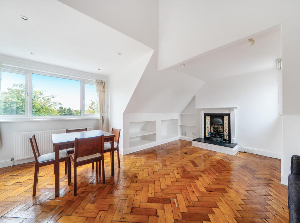 Apartment in London - View 2