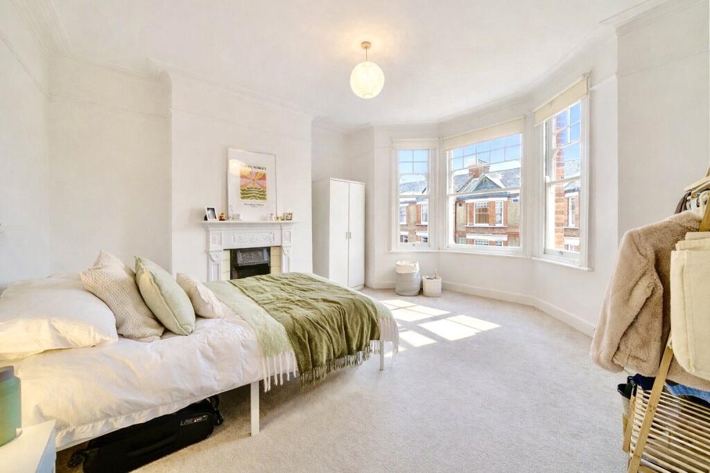 Main image of property: Elmhurst Mansions, Edgeley Road, London