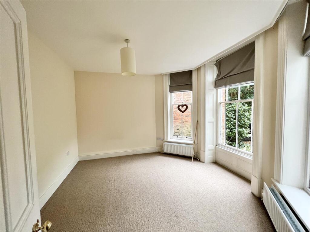 Collingham, Newark photo 4
