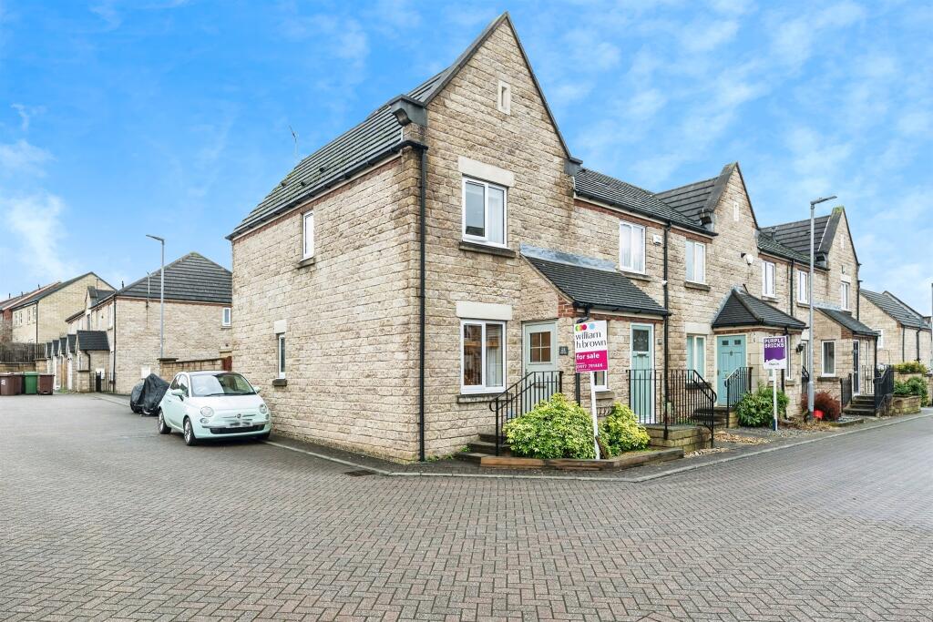 2-bed terraced on Hayfield Way, Ackworth, Pontefract, £190,000