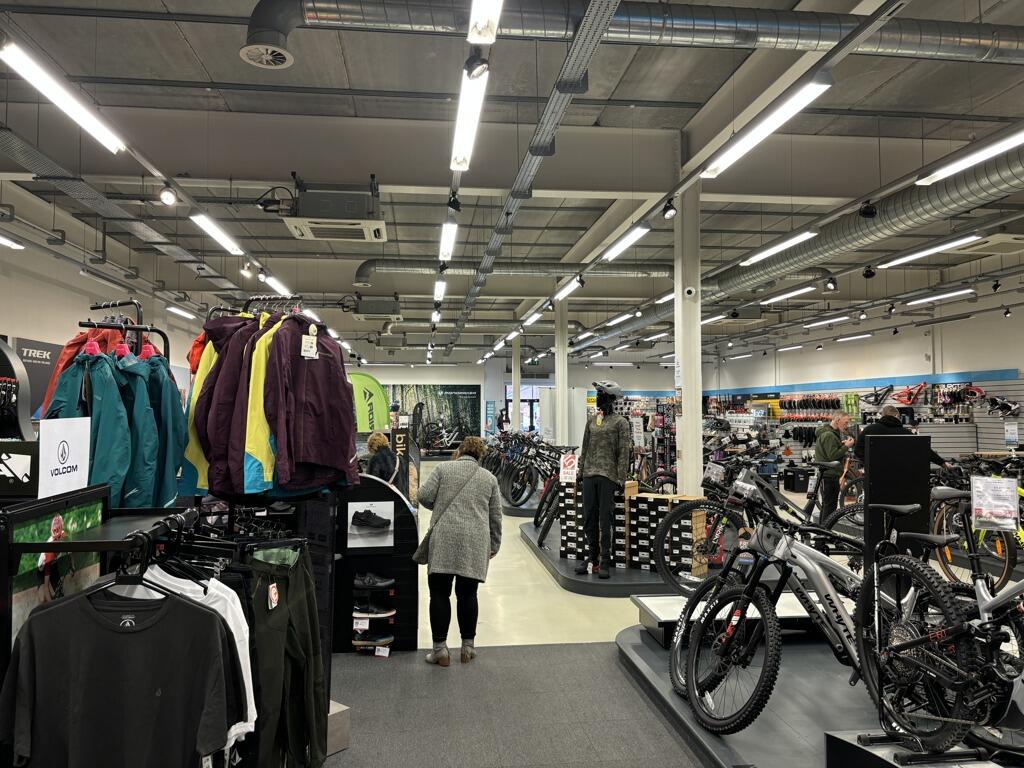 Additional image 6 of Unit 5 Astle Retail Park, West Bromwich, West Midlands, B70 8NS