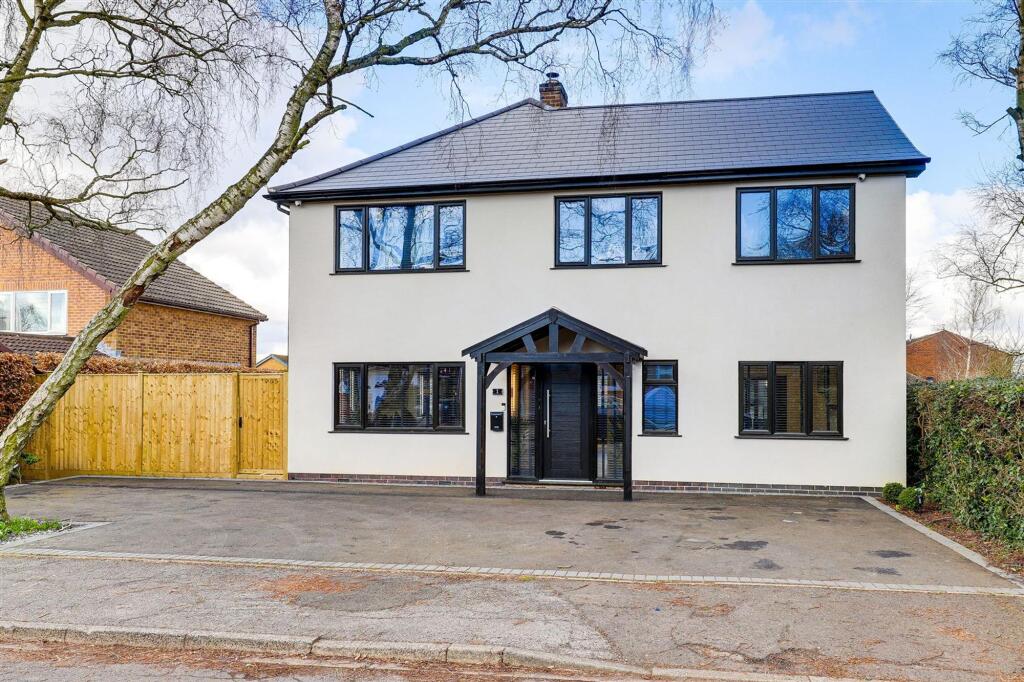 Main image of property: Middlebeck Avenue, Arnold, NG5