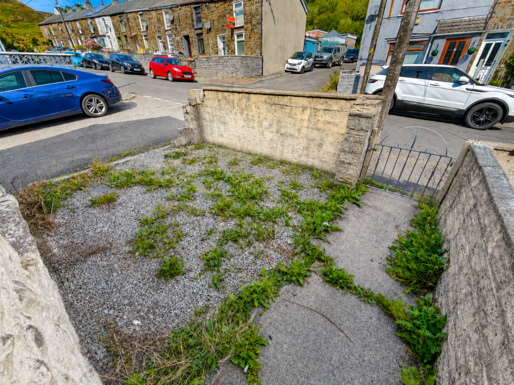 House in Cardiff, Treorchy - View 3
