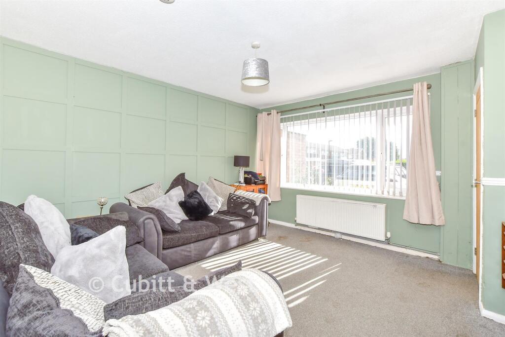 House in Portsmouth - More