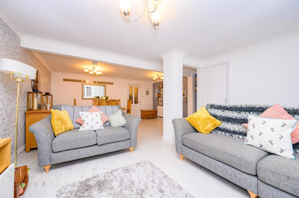 Main image of property: Ryder Close, Bovingdon, Hemel Hempstead