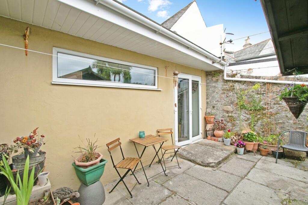 Main image of property: Broad Street, Penryn, Cornwall, TR10
