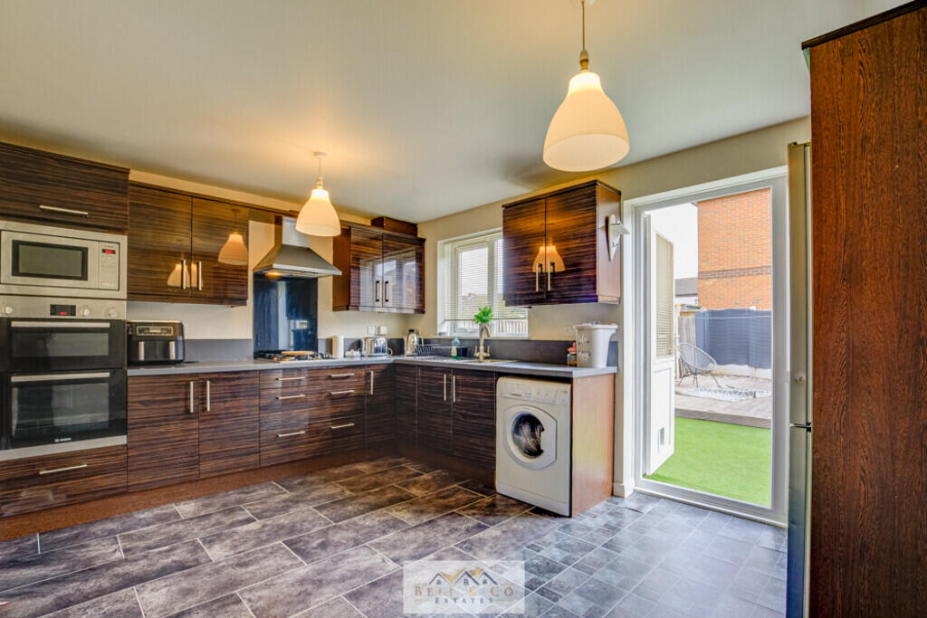 House in Rotherham, Wales - View 5