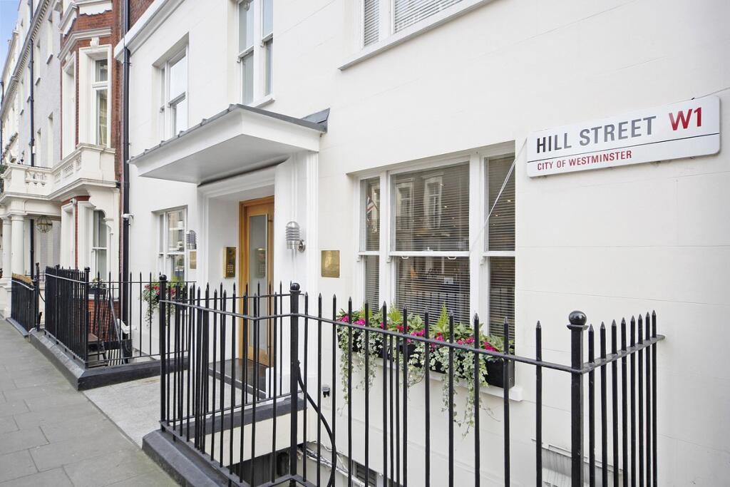 Apartment in London, City of Westminster - More