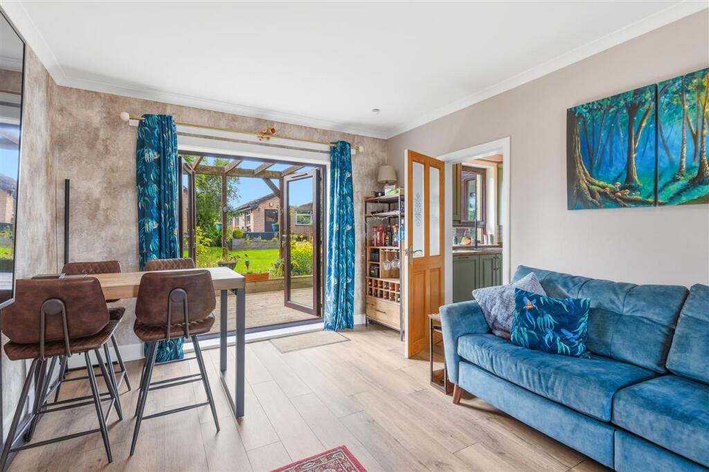 House in Edinburgh, West Lothian - View 5