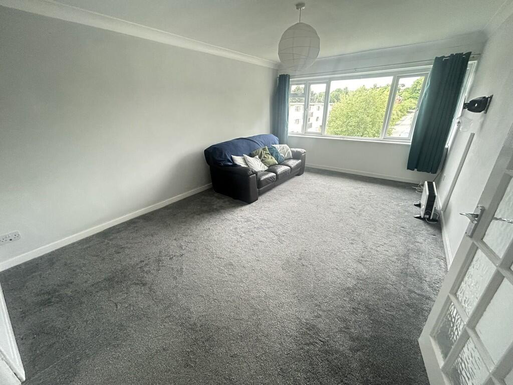 Apartment in Sutton Coldfield, Clifton Park Estate - View 2