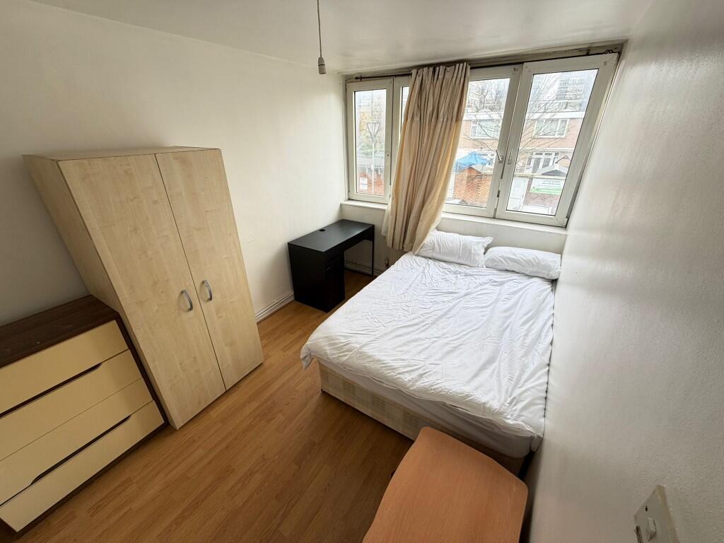 Main image of property: Augusta Street, London, E14