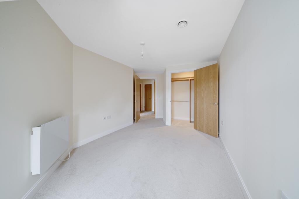 Apartment in Tonbridge - View 4