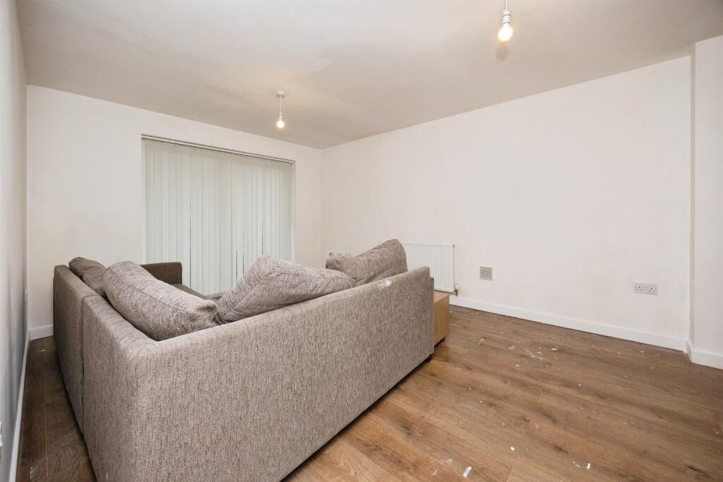 Repton Avenue, Ashford photo 4